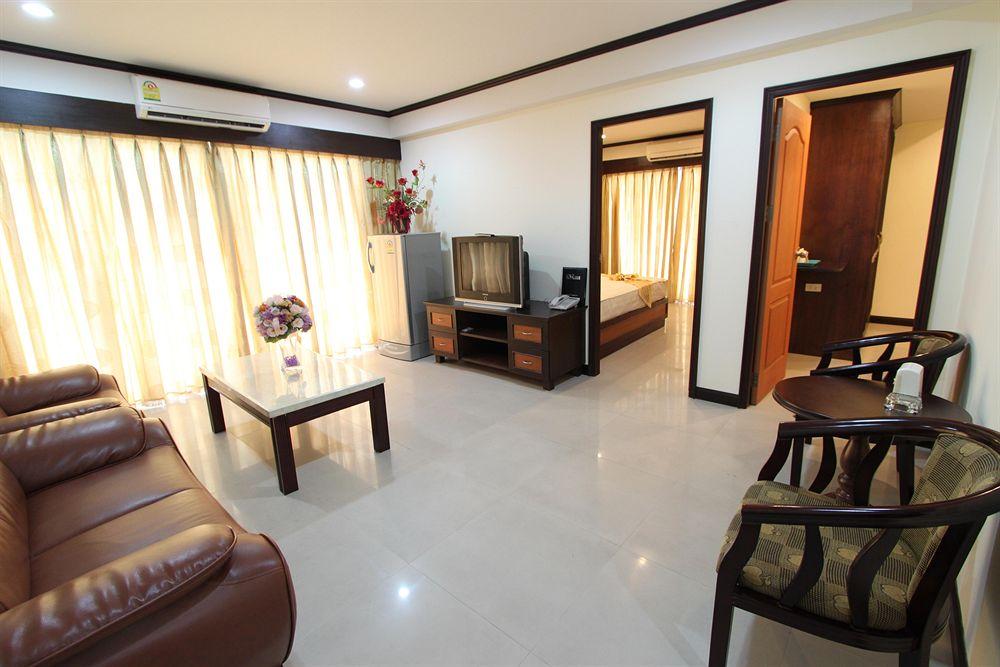 Miloft Sathorn Hotel - Sha Plus Certified Bangkok Exterior photo A typical apartment