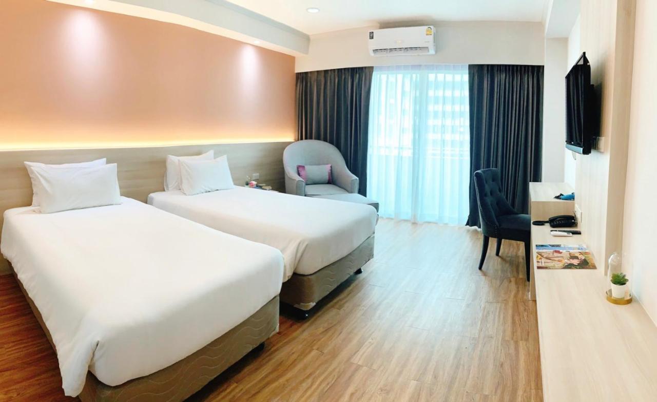 Miloft Sathorn Hotel - Sha Plus Certified Bangkok Exterior photo