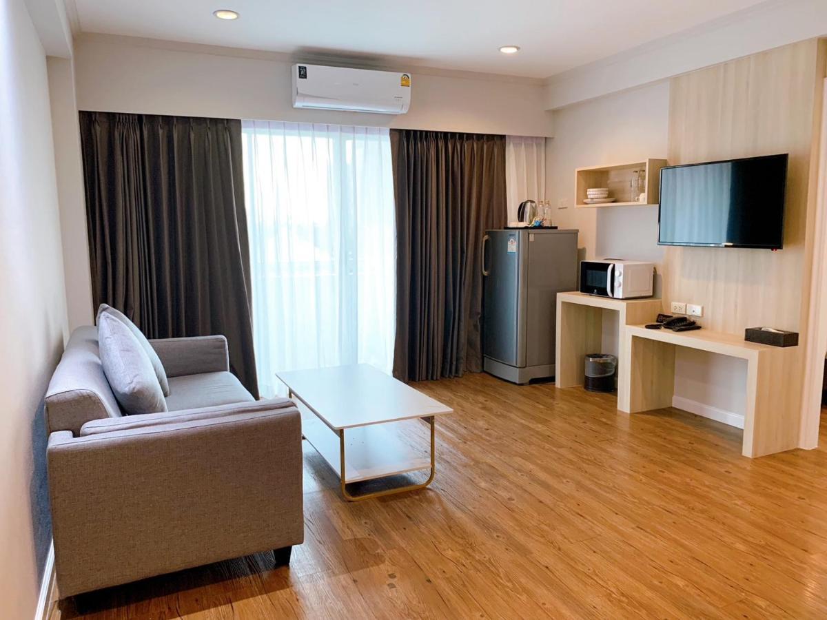 Miloft Sathorn Hotel - Sha Plus Certified Bangkok Exterior photo A typical one-bedroom apartment in Bangkok, Thailand